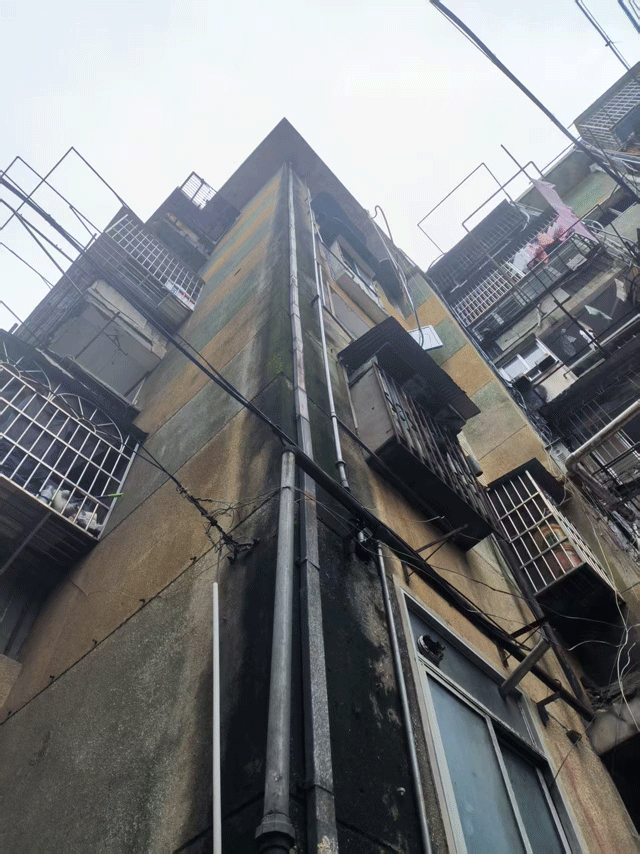 4b82350a65a3c8680fbd18951dcbb59.gif